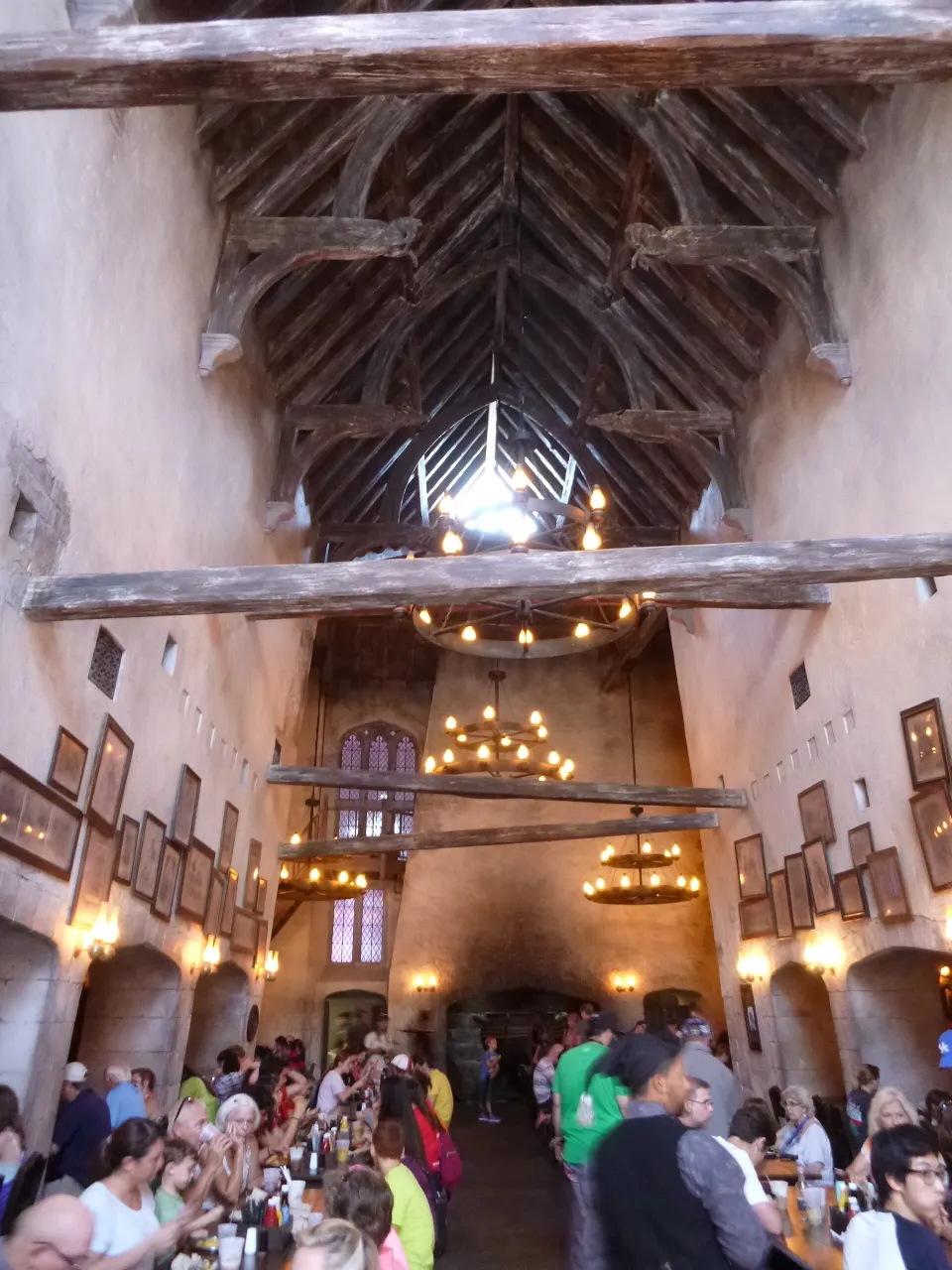 Fachada do Leaky Cauldron em Diagon Alley