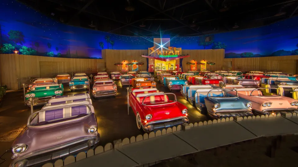 Entrada do Sci-Fi Dine-In Theater Restaurant no Hollywood Studios